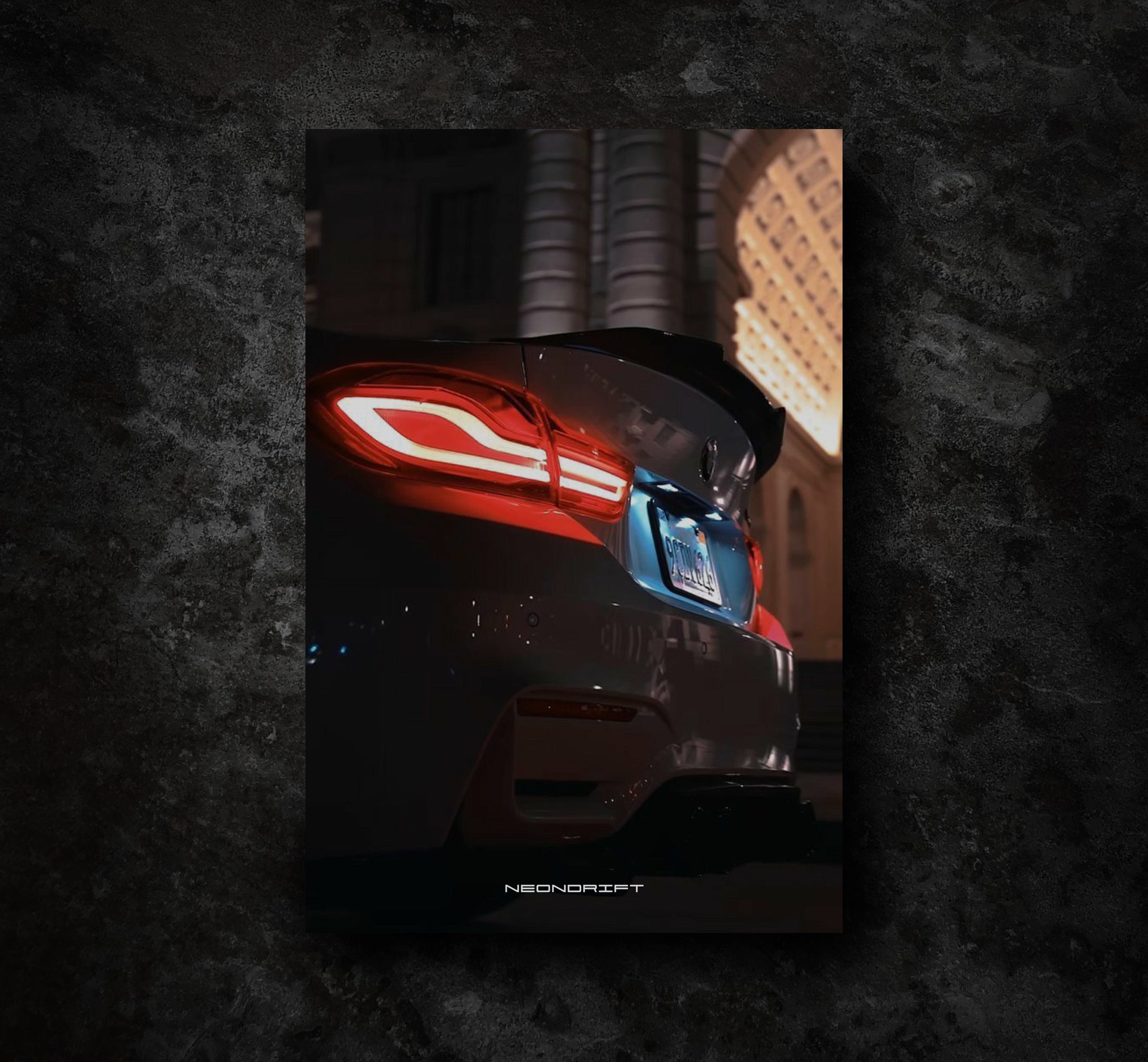 BMW M4 "BACKSEAT" | Neon LED Slika